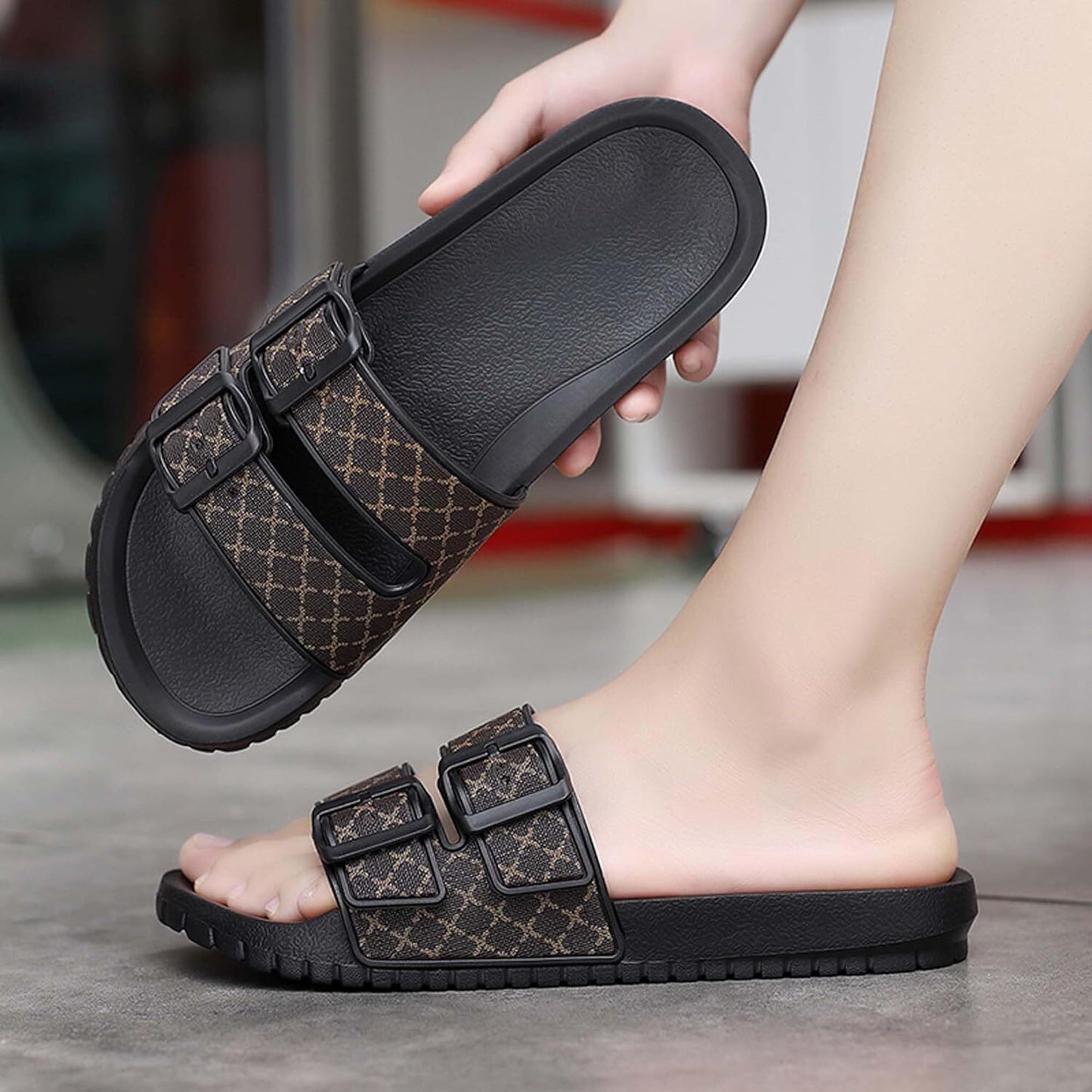 Summer Men's Slippers Casual Flip Flops Comfortable Lightweight Indoor Outdoor