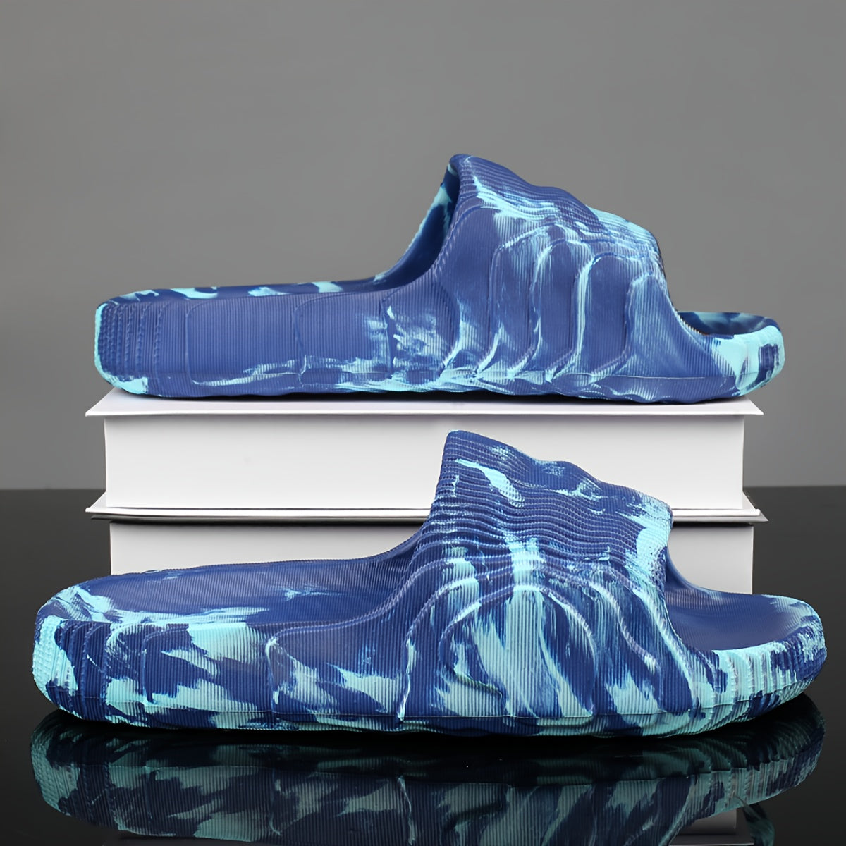Women's Slip-On Flip-Flops - Lightweight Cushioned EVA Sandals, Non-Slip Sole for Beach, Pool, Travel - Open-Toe Summer Shoes in Blue Gradient (One-Size-Fits-All) - Easy-Clean Casual Slippers, Outdoor Walking, Trendy Design, Comfortable Footwear, Opentoe