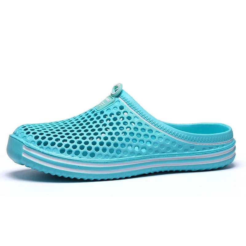 Comfortable Men Pool Sandals Summer Outdoor Beach Shoes Men Slip on Garden Clogs