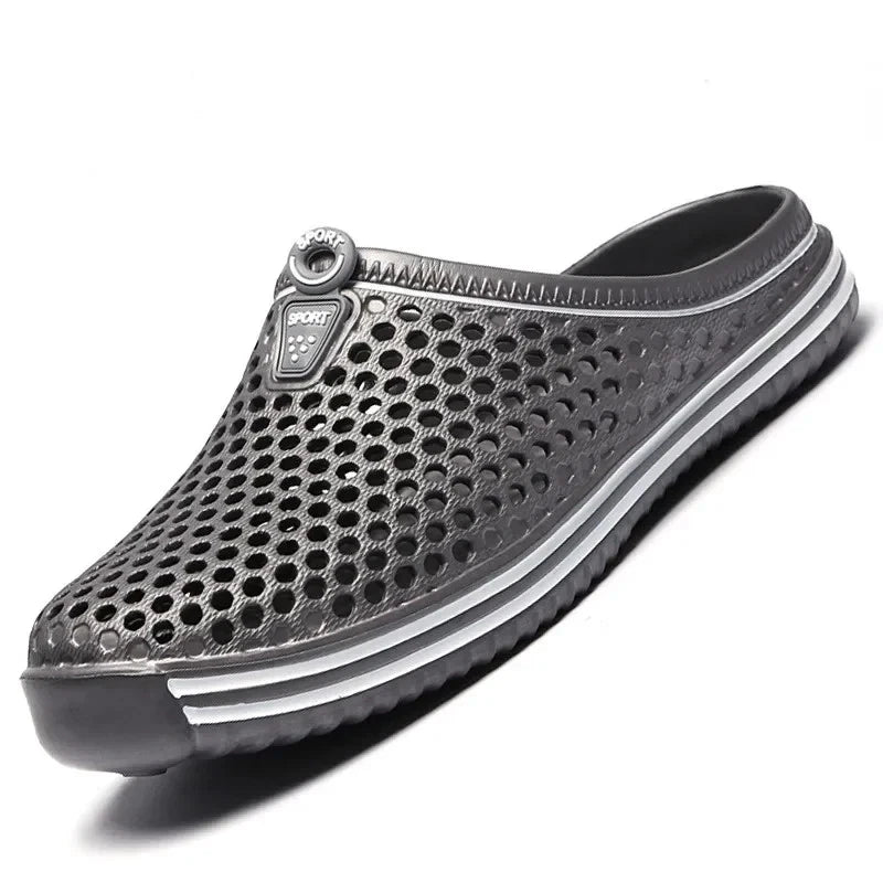 Comfortable Men Pool Sandals Summer Outdoor Beach Shoes Men Slip on Garden Clogs